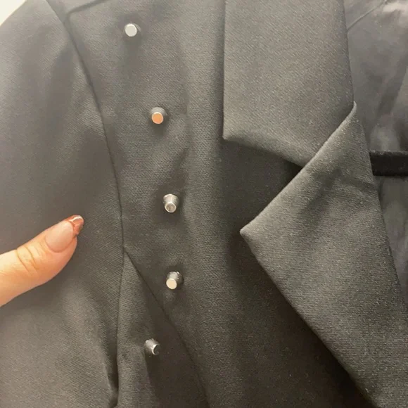 Blazer - Picture 2 of 2